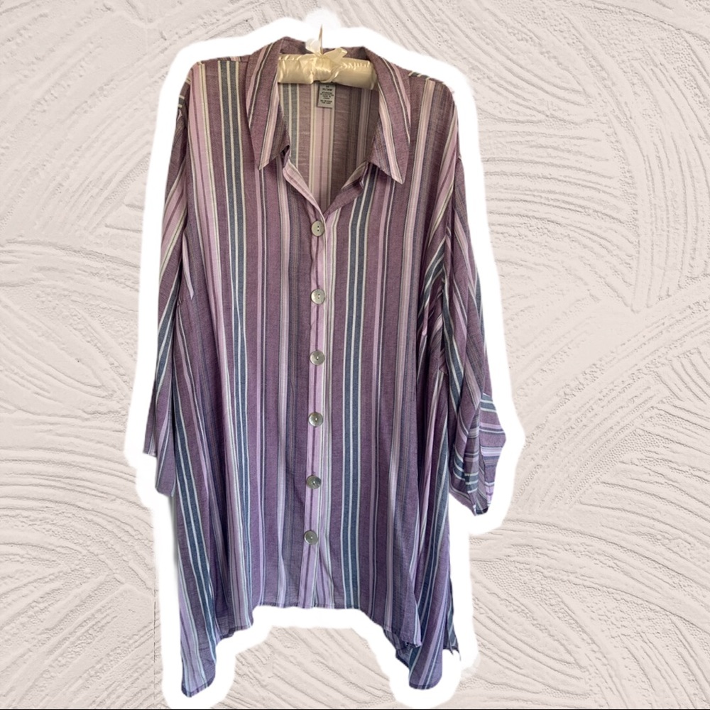 Striped purple long sleeve woven tunic.
